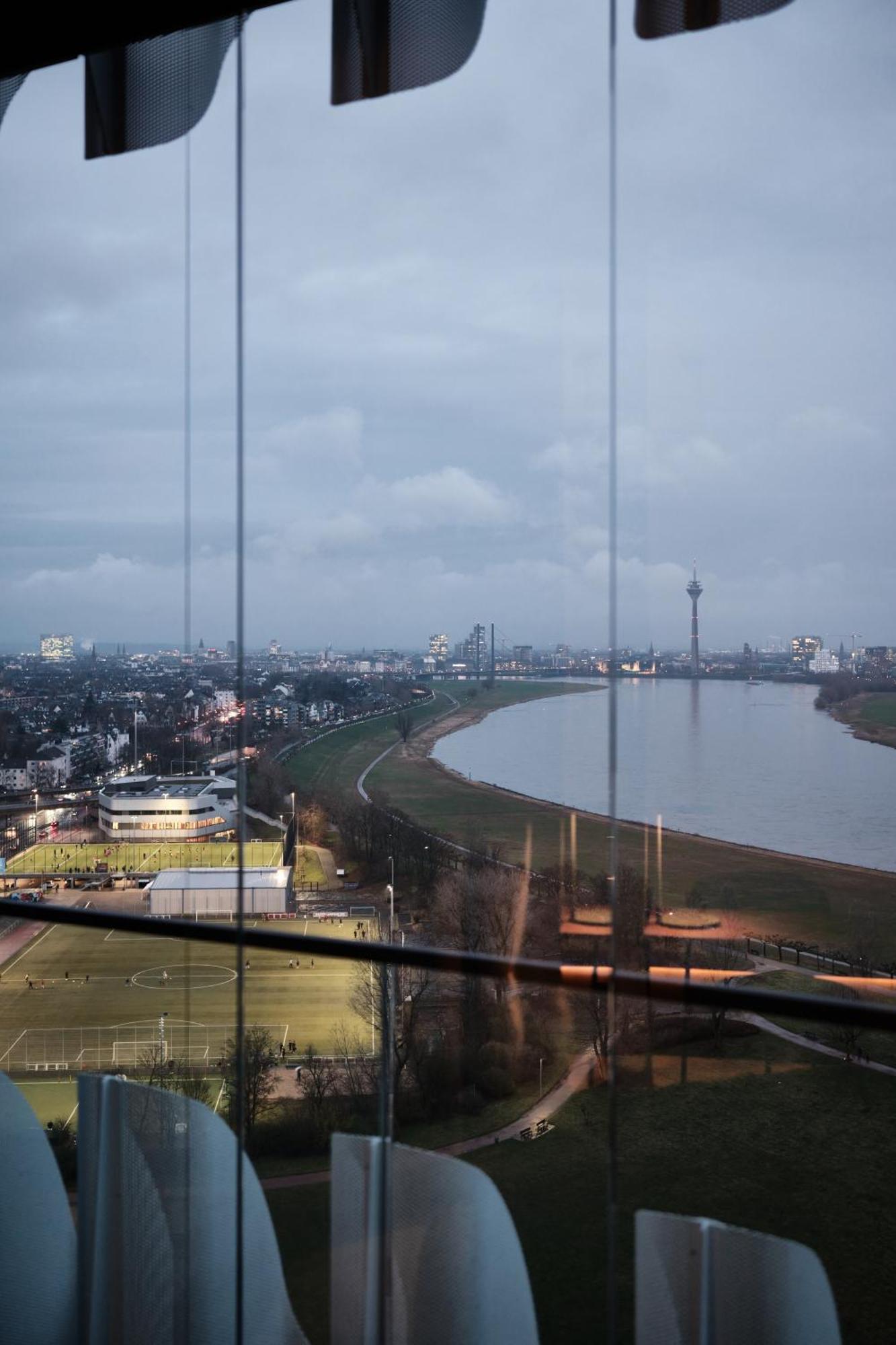 The Zipper Hotel Und Apartments Dusseldorf Luaran gambar