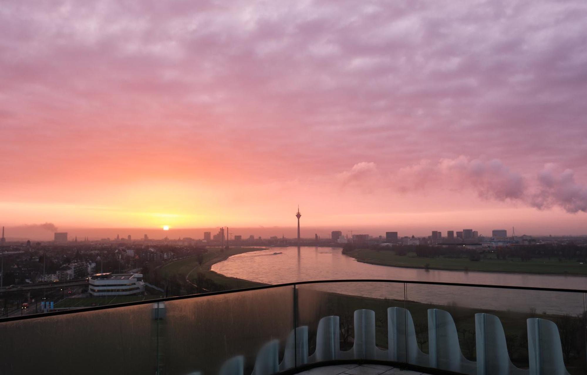 The Zipper Hotel Und Apartments Dusseldorf Luaran gambar